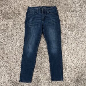Universal Thread Mid-Rise Skinny Jeans – Size 6/28R
